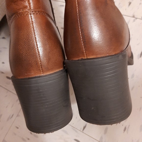 Lyla 70's Cognac BootRegular price$119.00 - Picture 5 of 15